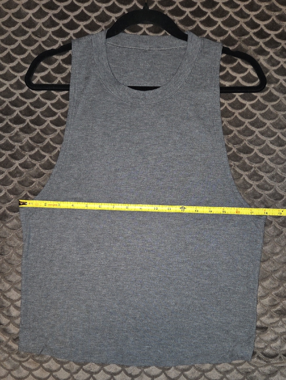 G476. Alo Ribbed Heat Wave Tank in Dark Gray - Size XS/S (?) - Picture 4 of 5